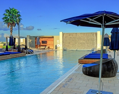 5925 Almeda Road - Photo Thumbnail 2