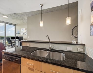 5925 Almeda Road - Photo Thumbnail 11