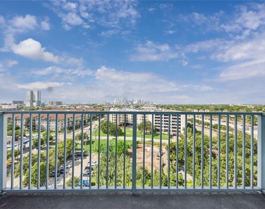 5925 Almeda Road - Photo Thumbnail 17