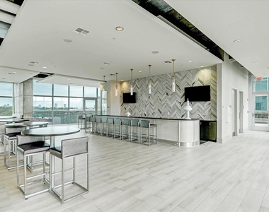 5925 Almeda Road - Photo Thumbnail 22