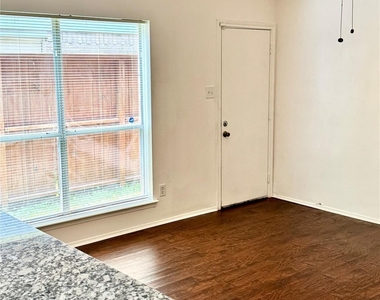 13518 Townwood Drive - Photo Thumbnail 8