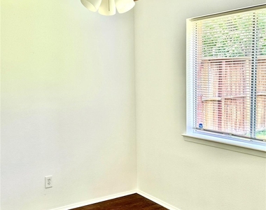 13518 Townwood Drive - Photo Thumbnail 6