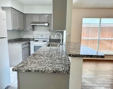 13518 Townwood Drive - Photo Thumbnail 11