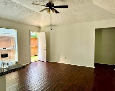 13518 Townwood Drive - Photo Thumbnail 7