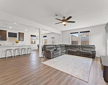 5343 Marisol Cove Drive - Photo Thumbnail 5