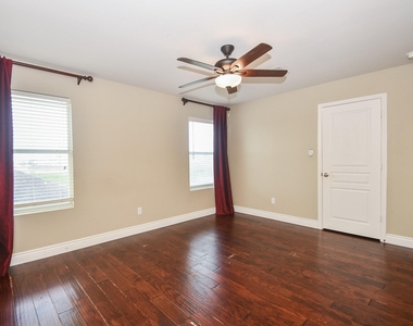 16843 Mammoth Springs Drive - Photo Thumbnail 14