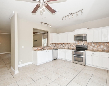 16843 Mammoth Springs Drive - Photo Thumbnail 8