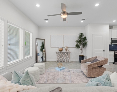1515 Egypt Street - Photo Thumbnail 6