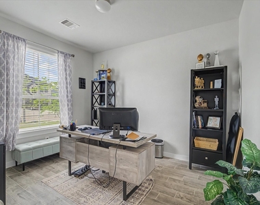 18307 Windy Knoll Way - Photo Thumbnail 4