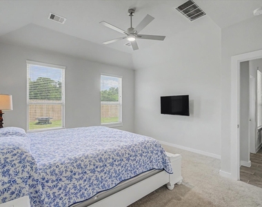 18307 Windy Knoll Way - Photo Thumbnail 14