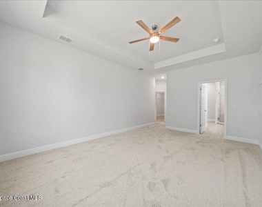 407 Cellini Avenue Ne - Photo Thumbnail 11