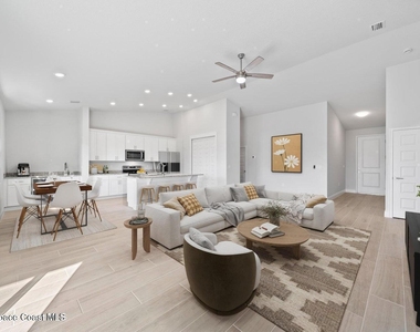 407 Cellini Avenue Ne - Photo Thumbnail 1