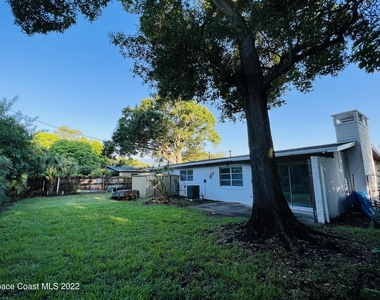 355 S Bel Aire Drive S - Photo Thumbnail 18