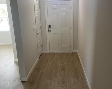 3748 Maya Place Se - Photo Thumbnail 3