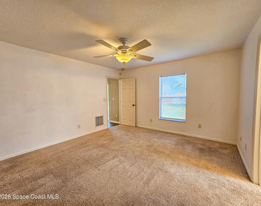 857 Buchanan Avenue Se - Photo Thumbnail 10