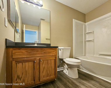 857 Buchanan Avenue Se - Photo Thumbnail 12