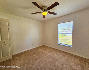 857 Buchanan Avenue Se - Photo Thumbnail 14