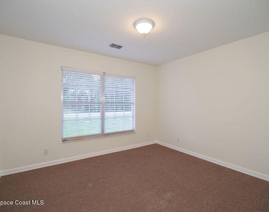 765 Cleaves Street Se - Photo Thumbnail 7