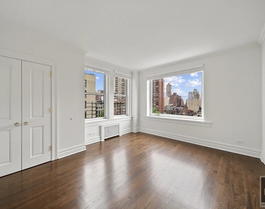 East 80th Street - Photo Thumbnail 1