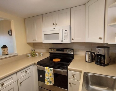 5154 Turquoise Lane - Photo Thumbnail 4