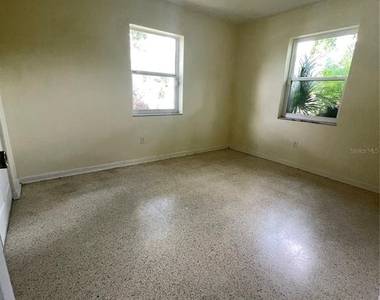 1324 Whitewood Drive - Photo Thumbnail 11
