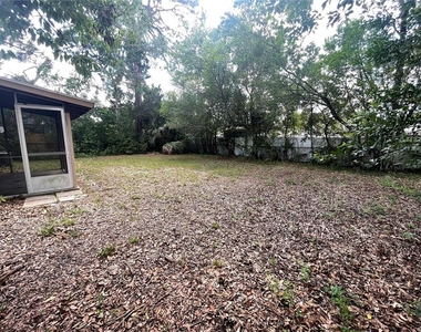 1324 Whitewood Drive - Photo Thumbnail 13