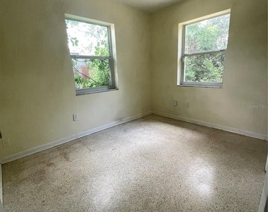 1324 Whitewood Drive - Photo Thumbnail 10