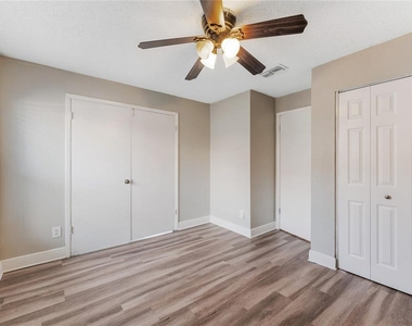 5201 Bellefield Drive - Photo Thumbnail 24