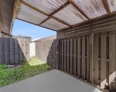 5201 Bellefield Drive - Photo Thumbnail 27