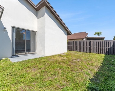 5201 Bellefield Drive - Photo Thumbnail 31