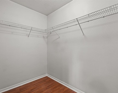 2972 Royal Tuscan Lane - Photo Thumbnail 14