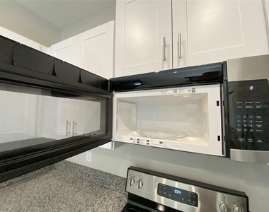 8533 Reedville Street - Photo Thumbnail 9
