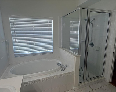 14832 Heronglen Drive - Photo Thumbnail 17