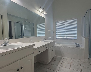 14832 Heronglen Drive - Photo Thumbnail 16