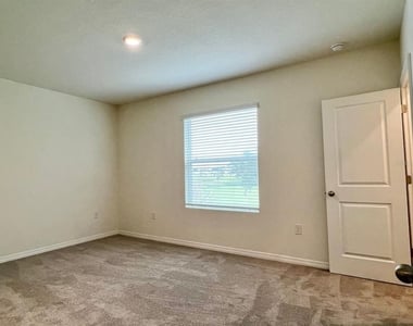 5330 Dragonfly Drive - Photo Thumbnail 11