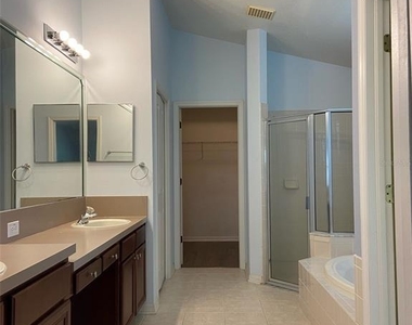 10542 San Travaso Drive - Photo Thumbnail 22