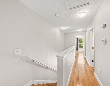 8106 Silent Creek Drive - Photo Thumbnail 12