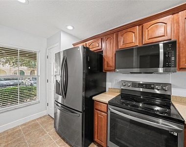 8106 Silent Creek Drive - Photo Thumbnail 5