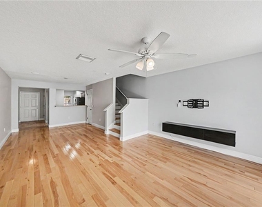 8106 Silent Creek Drive - Photo Thumbnail 2