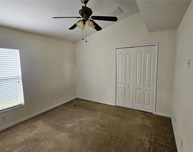 3220 Clover Blossom Circle - Photo Thumbnail 18