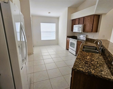 3220 Clover Blossom Circle - Photo Thumbnail 11