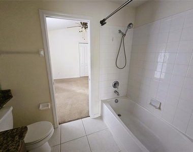 3220 Clover Blossom Circle - Photo Thumbnail 20