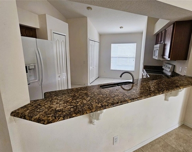 3220 Clover Blossom Circle - Photo Thumbnail 9