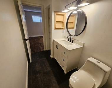 1003 Willow Pond Drive - Photo Thumbnail 20