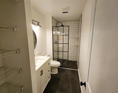 1003 Willow Pond Drive - Photo Thumbnail 18