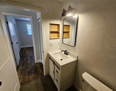 1003 Willow Pond Drive - Photo Thumbnail 15