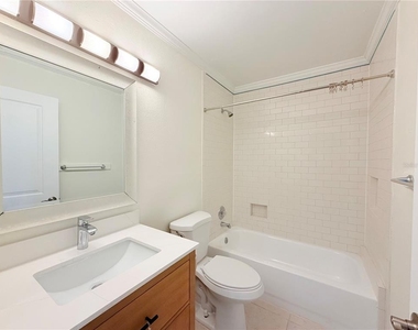 1843 Oklahoma Avenue Ne - Photo Thumbnail 13