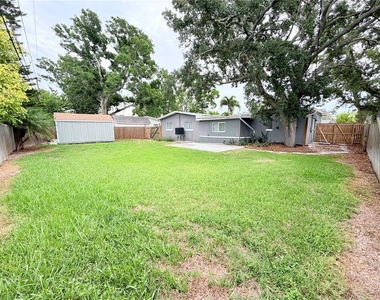 1843 Oklahoma Avenue Ne - Photo Thumbnail 8