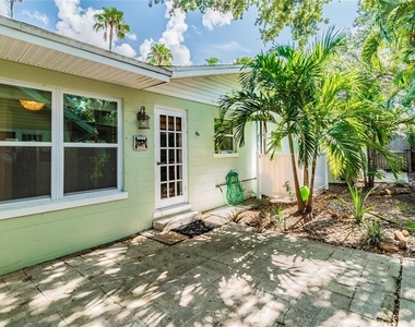 303 Wildwood Way - Photo Thumbnail 30