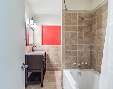 303 Wildwood Way - Photo Thumbnail 24